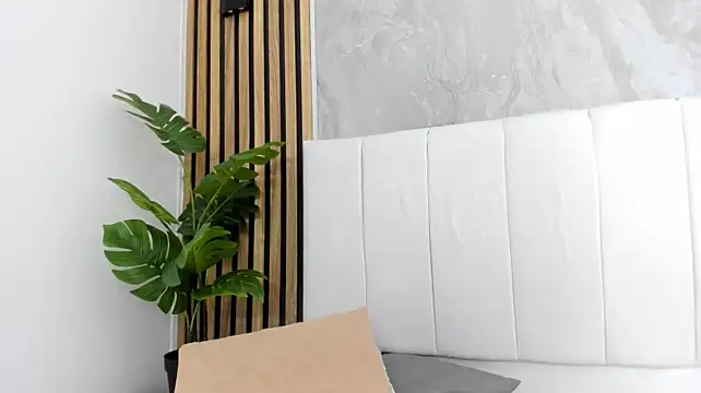 Samantha_Good - Control toys+dildo in pussy