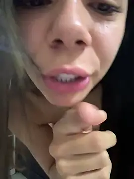 Lexi-Foxx - Telefone no show + sentadas🥵💦