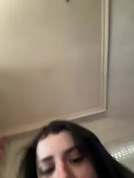 Noradior - take off top and show tits 🍒