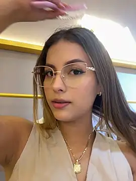 Valeria-escobar - SQUIRT IN PUBLIC CHANGING ROOMS (MALL)