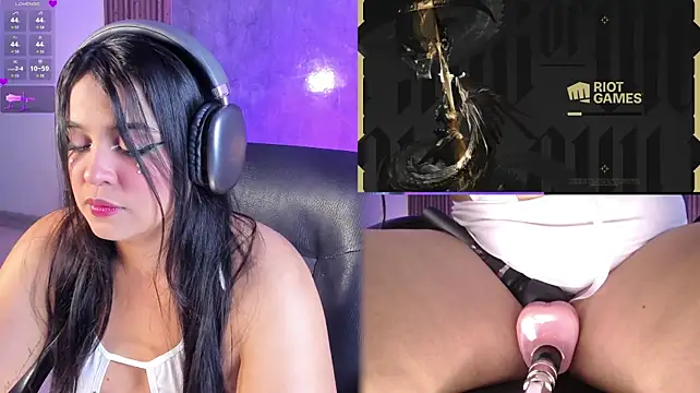 LuciaReid - Pussy wet needs cock + Ctrl x1 min