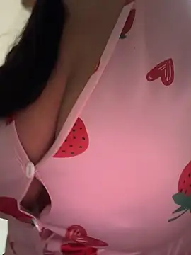 Sofyalone_ - Show tits+cream +titjob