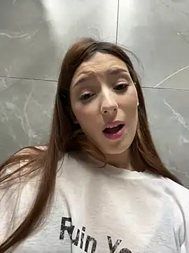 LilluKatten - STRETCH PUSSY WITH 2 FINGERS AND FUCK!
