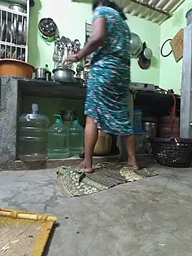 Tamilselviroja- - 🥰 full body oil massage 😍