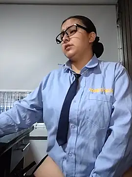 Cute_Penelope - Zoom Pussy+Rub Clitoral at work🤫shh