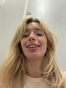PollyLolly - Drolling ahegao saliva on nips MEN WC