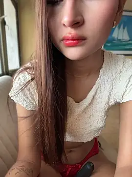 Aylin-fire - Oil or cream on my tits 💧🍒.