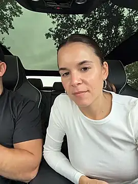 JuicyFruits93 - Nipple clamps + free movie