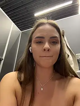 KristiRich - Fingers in pussy+spank ass🔥