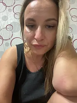 SweetOlga - Sit on my face