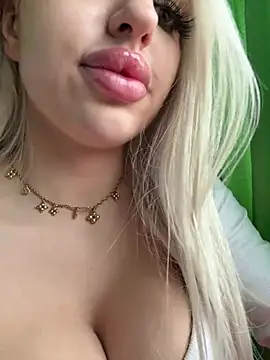 Steffi_Snowbunny - Blowjob echter Schwanz😺💦