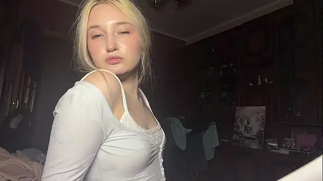 KinyKim - lick my finger close up + ahegao