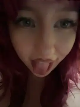 RonnieKiss - Finger in pussy