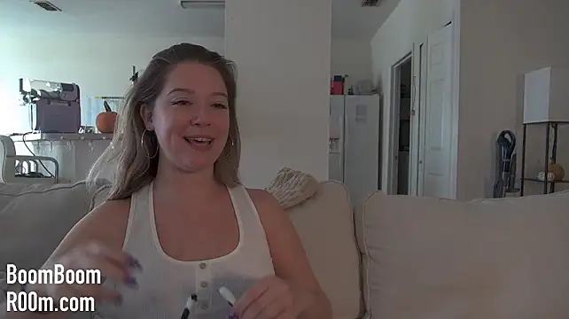 Boomboomr00m - Spit, Spank, Rub + Finger Pussy