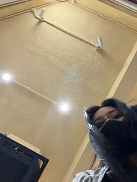 Linh_2004 - Make me cum squirt on the cofee shop