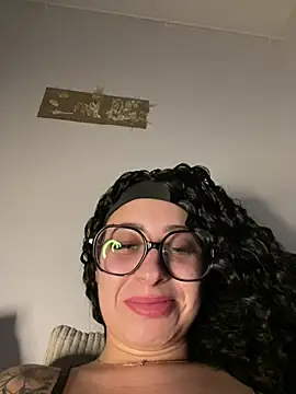 Queenlo_xxx - gagne 2 vidéos très HARD🔥
