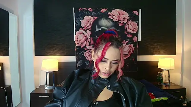 EvaaFoxxy1 - 🖤 Natural tits show off
