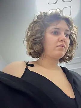 KellyKeler - Anal plug in my sweet ASS 🥵