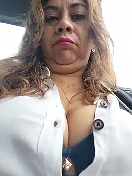 Laura-Hernandez - Shaking tits in public 🔥😈