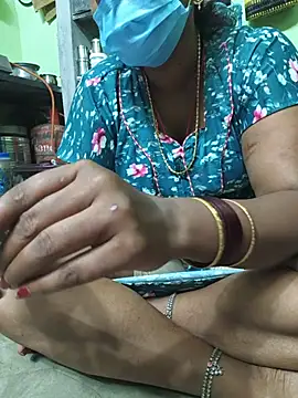Tamilselviroja- - 🥰 full body oil massage 😍
