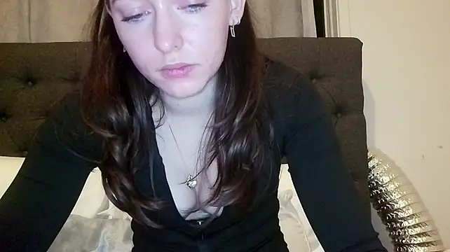 ItsEmilyrosexo - Shake Booty show 🍑