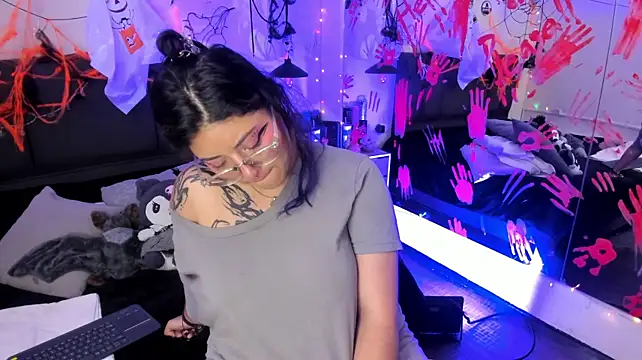 SabrinaV_ - control toys x2