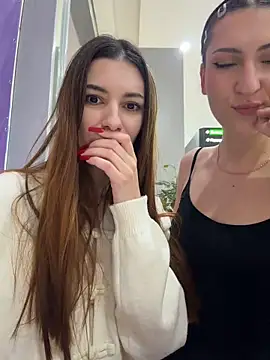 AmelieCrystal - lick her neck to make her horny >_<