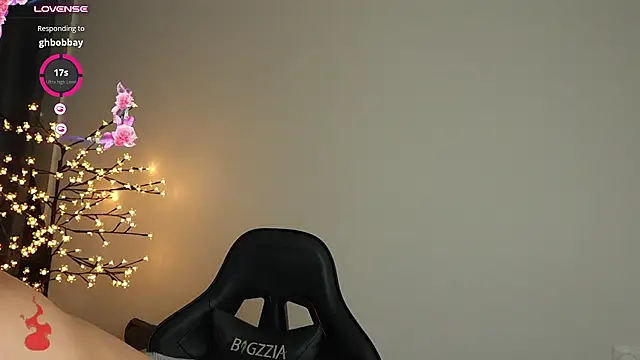 Chloee_breasts - show me your beautiful boobs