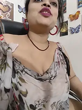 Pinky-2 - Oiling My Sexy Pussy Hole