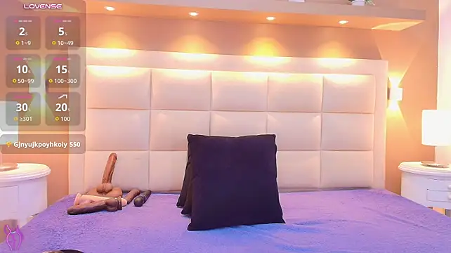 HAYLANISMITH - SPREAD BIG ASS -TIGHT PUSSY 👄