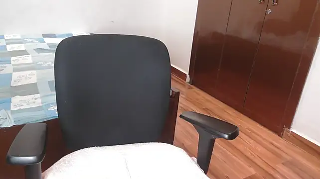 Lavanya_luv - FINGER IN PUSSY