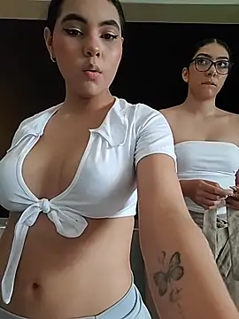 AlinnaRosee_