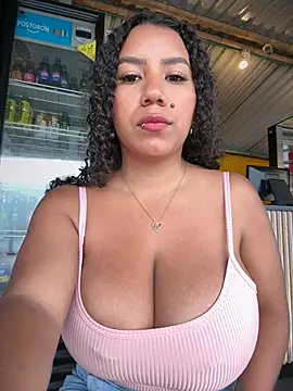 Serena_willow - 2 fingers in the pussy