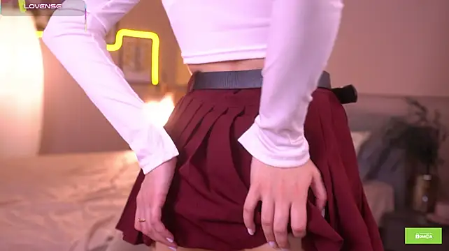 CuteJane_ - tease neckline