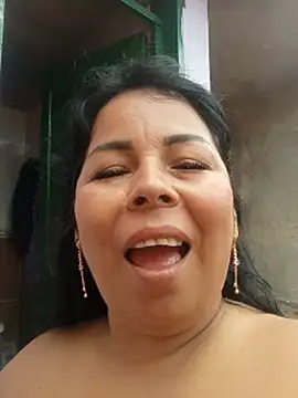 Mother-Big-tits - dildo in my pussy