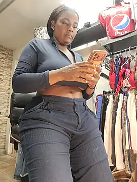 MAREIA_25 - HIDDEN CAM MAKE MY PUSSY SQUIRT ?