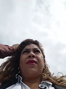 Laura-Hernandez - Shaking tits in public 🔥😈