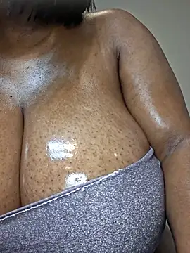 QueenSu - Fucking dildo in wet pussy💦💦
