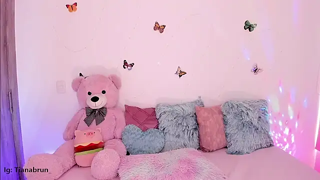 Zara_uwu_ - Oil on tits