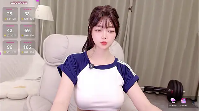Uikyy1 - 要站在光里 不要光站在那里