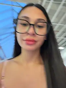 Aria51 - spank my naked ass in public mall