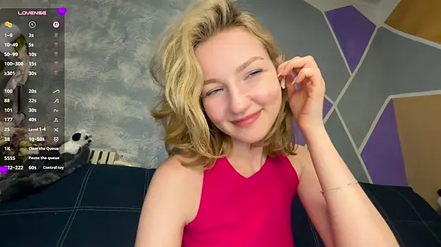 Princessaurora - SQUEEZE ASS