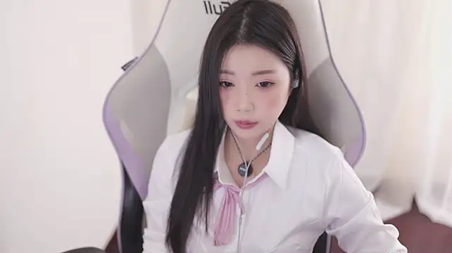 Kitty_baby77 - 完成任务全裸M腿5分钟