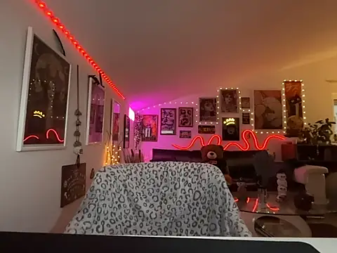 U_prolazu - Suck dildo