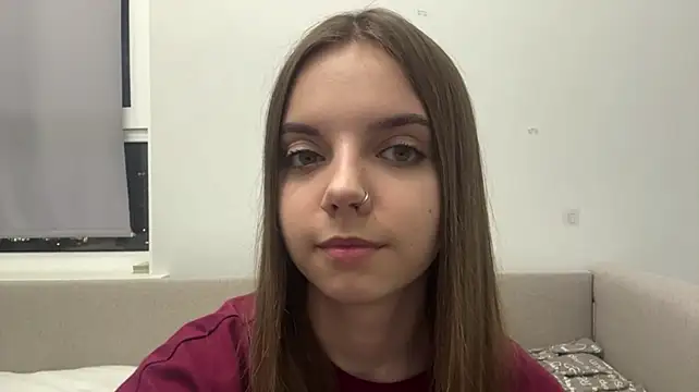 LisaPorse - show belly + smile face