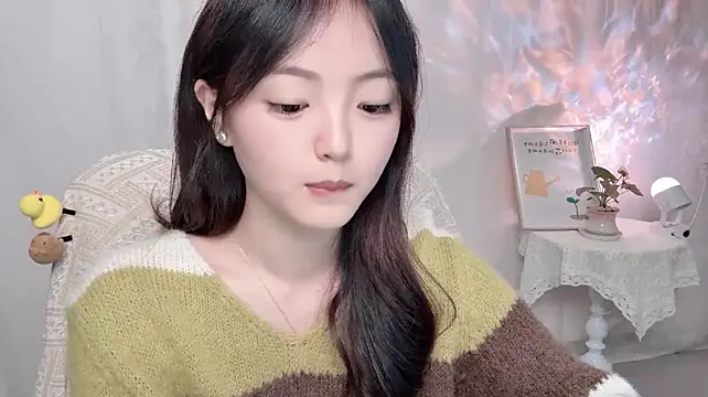 Wenwen8888 - ᯠ _   ̫  _ ᯄ ੭啊秋！你在想我？