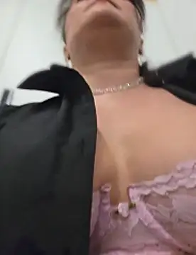 ZhenjaPoledance - Show pussy
