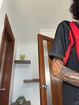 LizStorm_ - make me squirt so bad on your face