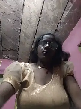 Hot_khusi753