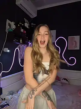 MilaMoone - 🥵rub sweet pussy withNaked TITS out🍒